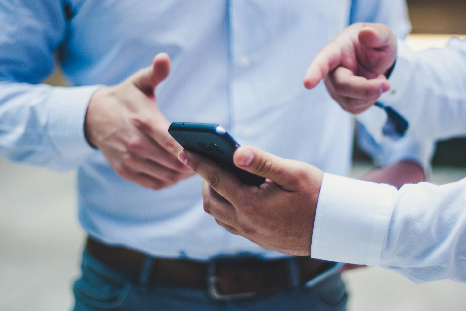Australia Arrival Guide: How to Get and Activate a Mobile SIM Card